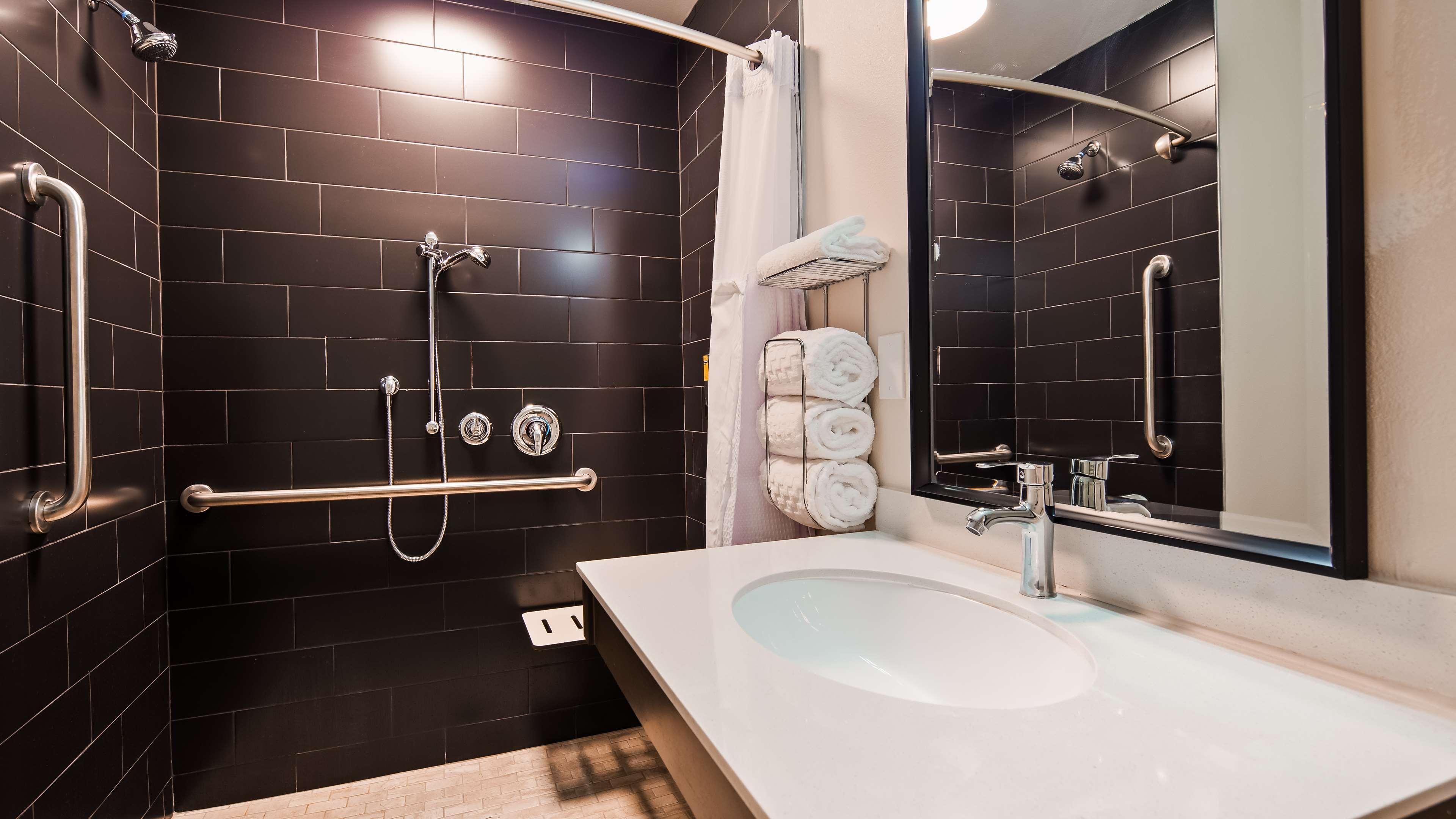 Best Western Plus New Barstow Inn & Suites Buitenkant foto